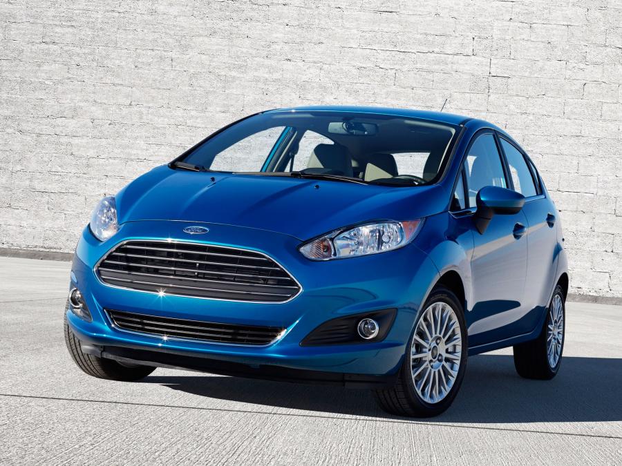  Ford Fiesta Titanium Hatchback 2013 года  (NA) (фото 22 из 28)